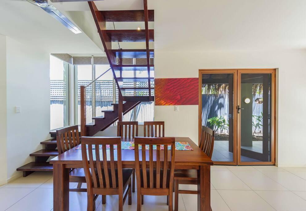 Watermark 2 - 3 Bedroom Villa, Private Heated Pool Casa de férias