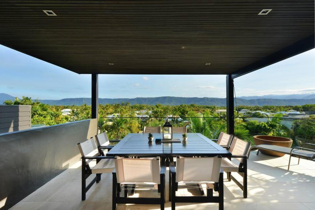 Villa Hapuka - Luxury With Stunning Views On St *