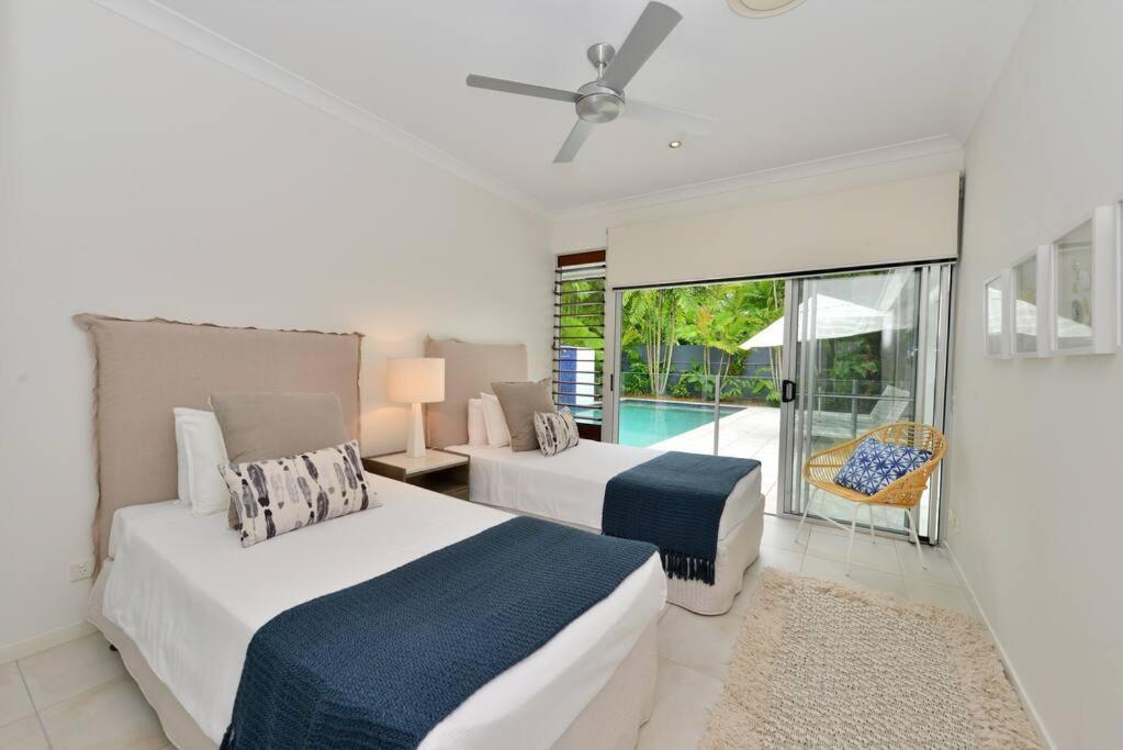 29 Beachfront Mirage - 4 Bedroom Luxury House Holiday home Port Douglas