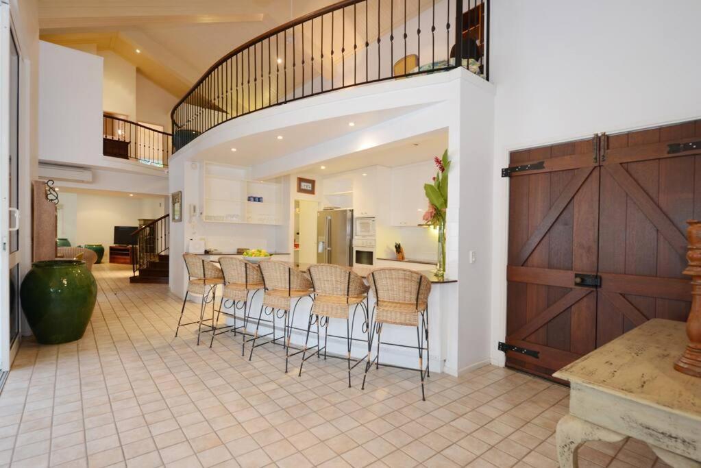 Holiday home The - A Spacious Near And Town *
