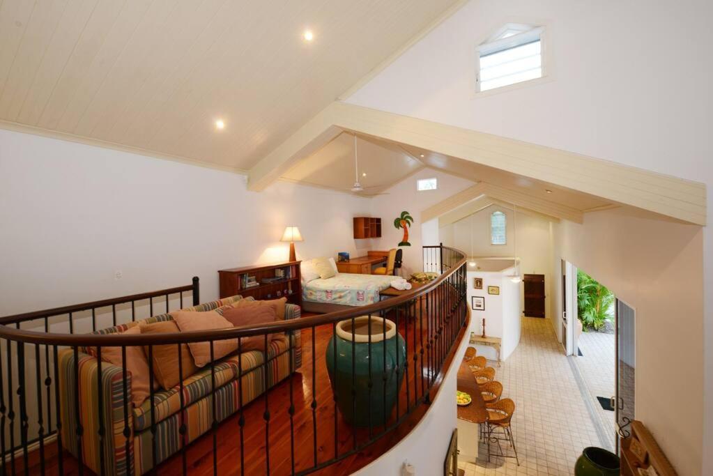 Holiday home The - A Spacious Near And Town