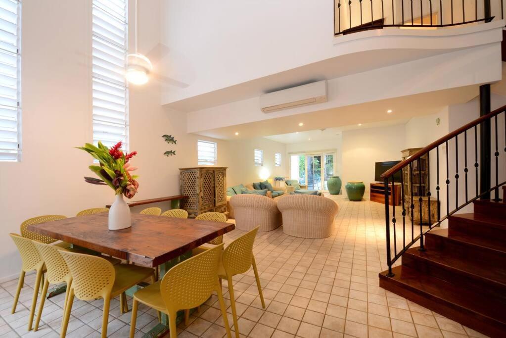 Holiday home The - A Spacious Near And Town *