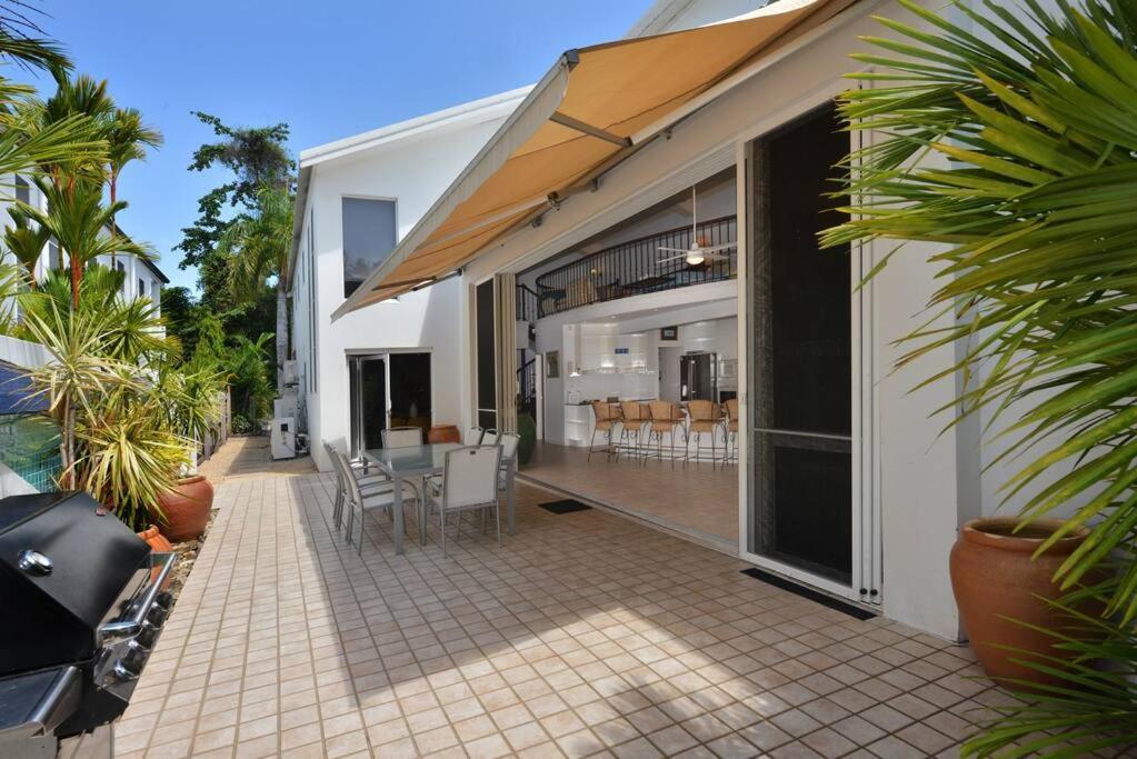 The - A Spacious Near And Town Holiday home Port Douglas