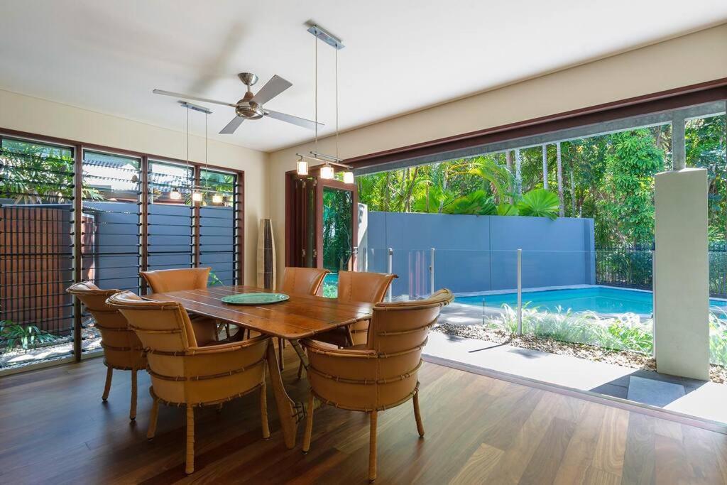 Leilani Tiare - Stylish On Four Mile Holiday home *