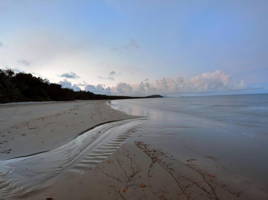 Villa Plantation No.8 - Spacious By The Port Douglas