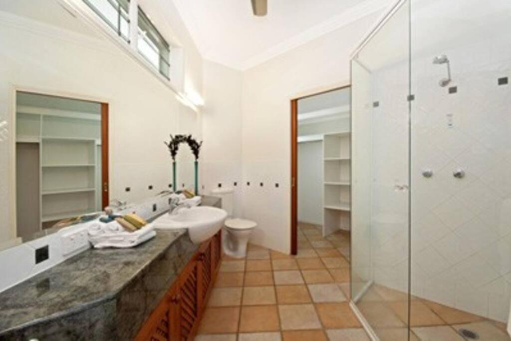 Solander House - 5 Bedrooms By The *