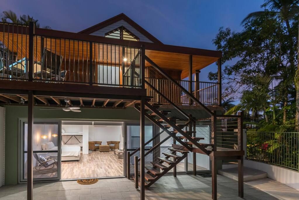 10 Wharf Street - A Tropical Family Holiday home *