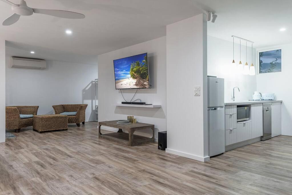 10 Wharf Street - A Tropical Family Holiday home