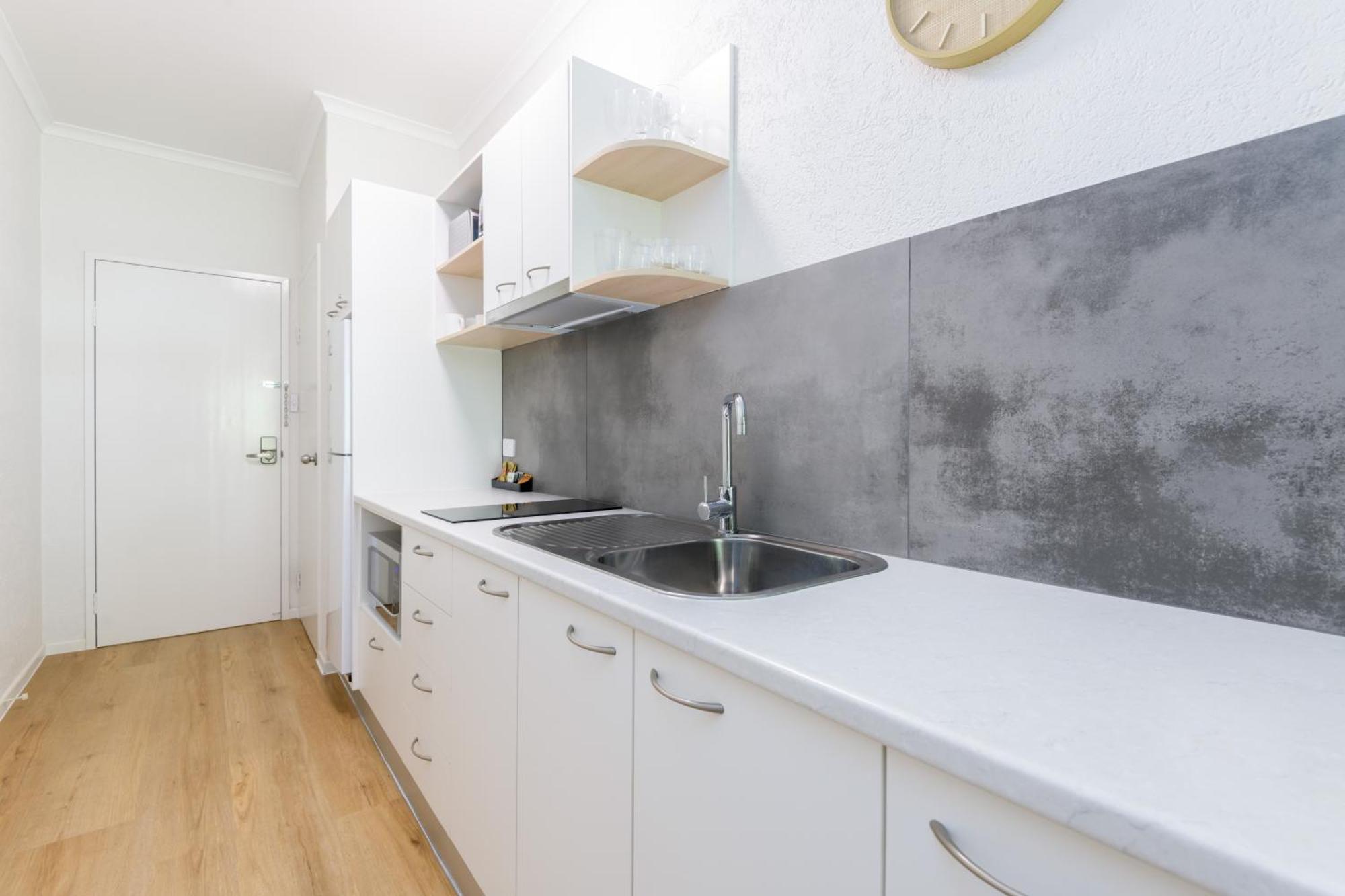 1 Bedroom Ground Floor @ Palm Apartment *
