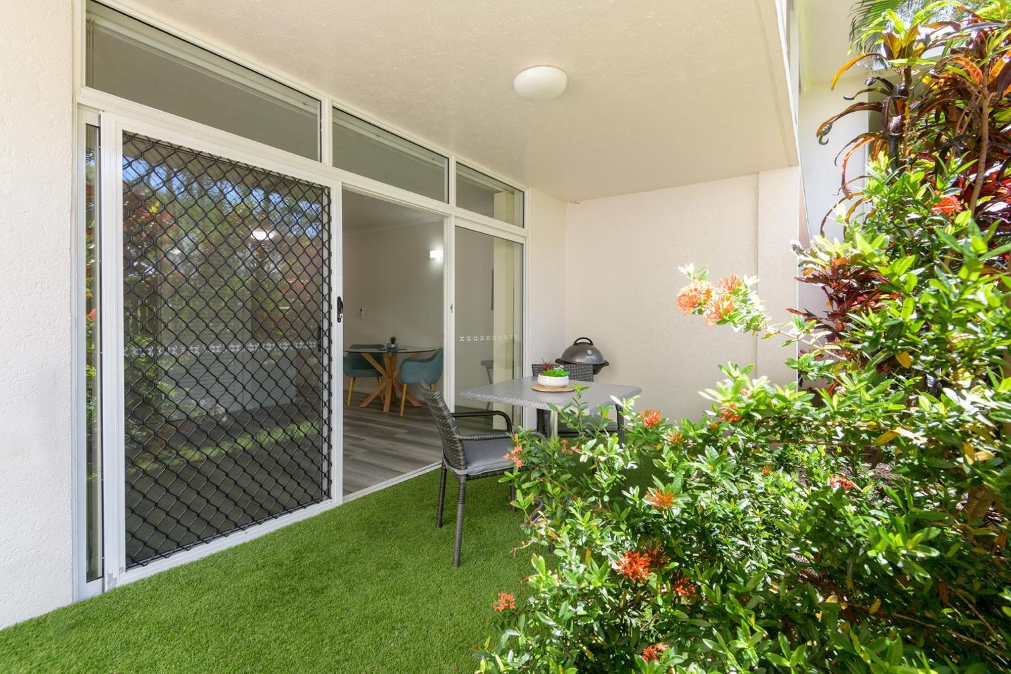 1 Bedroom @ Palm #3 *