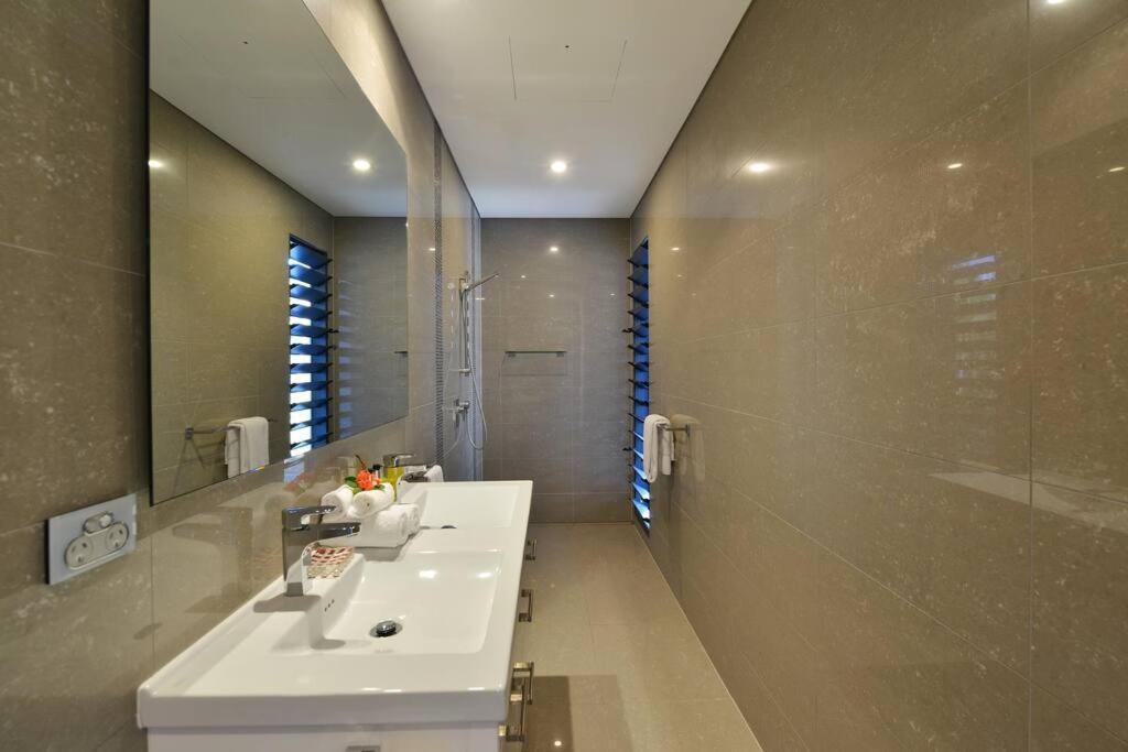 Esplanade - Perfect Location Villa Port Douglas