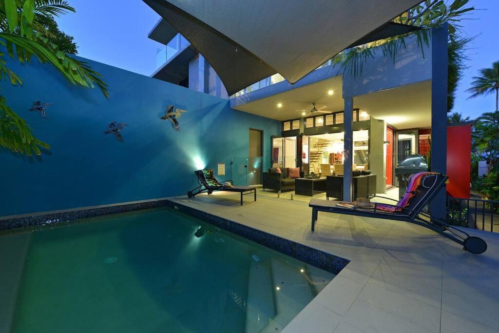Esplanade - Perfect Location *