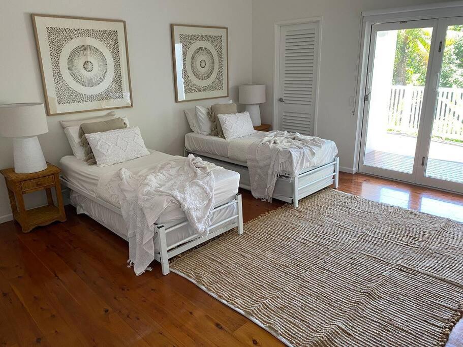 Driftaway On Garrick Street -