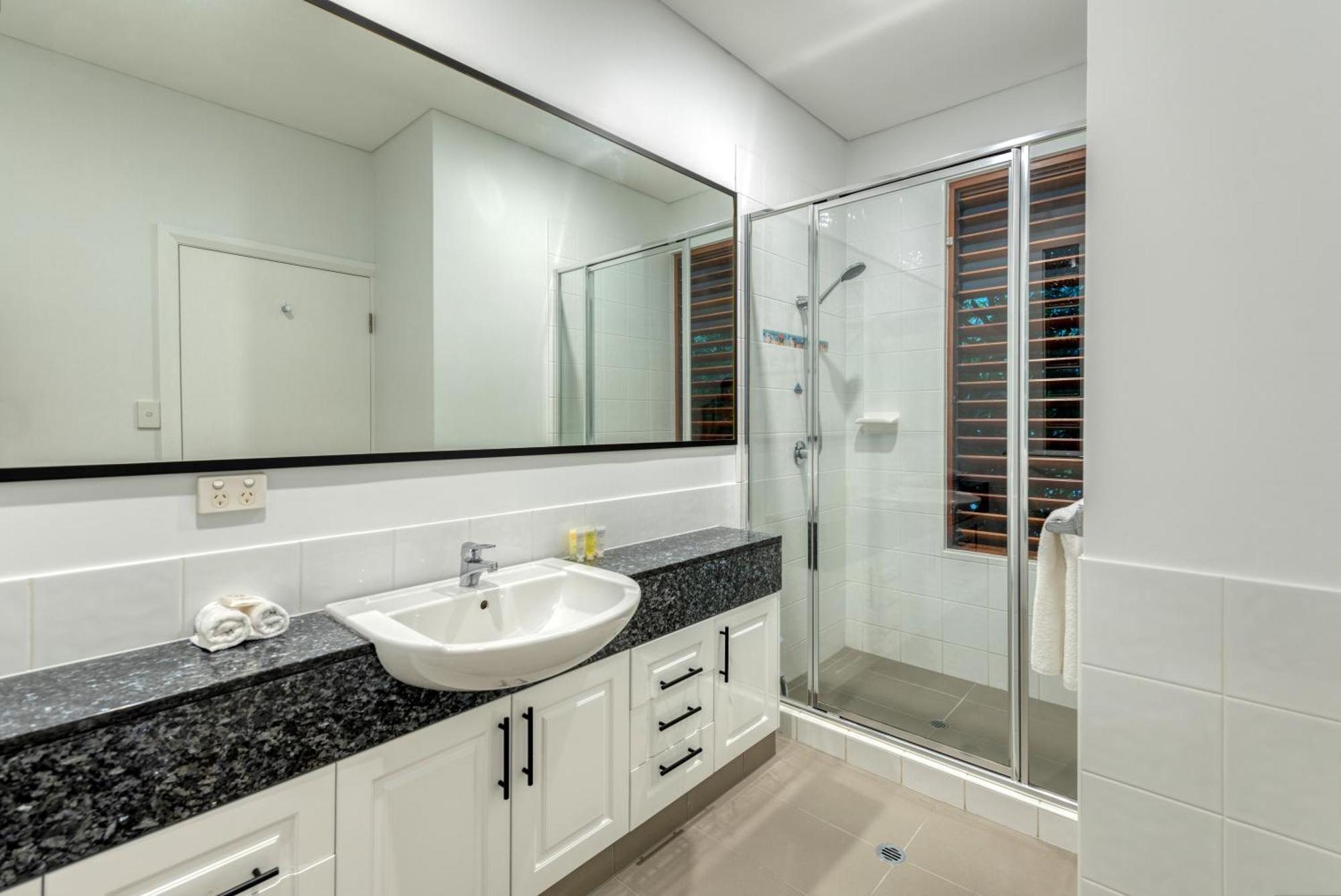 Villa 3 @ Chez Willow, 2 Mins To Four Mile Port Douglas