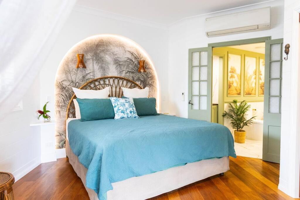 Coco's - In Town {ultima Collection} Apartment *