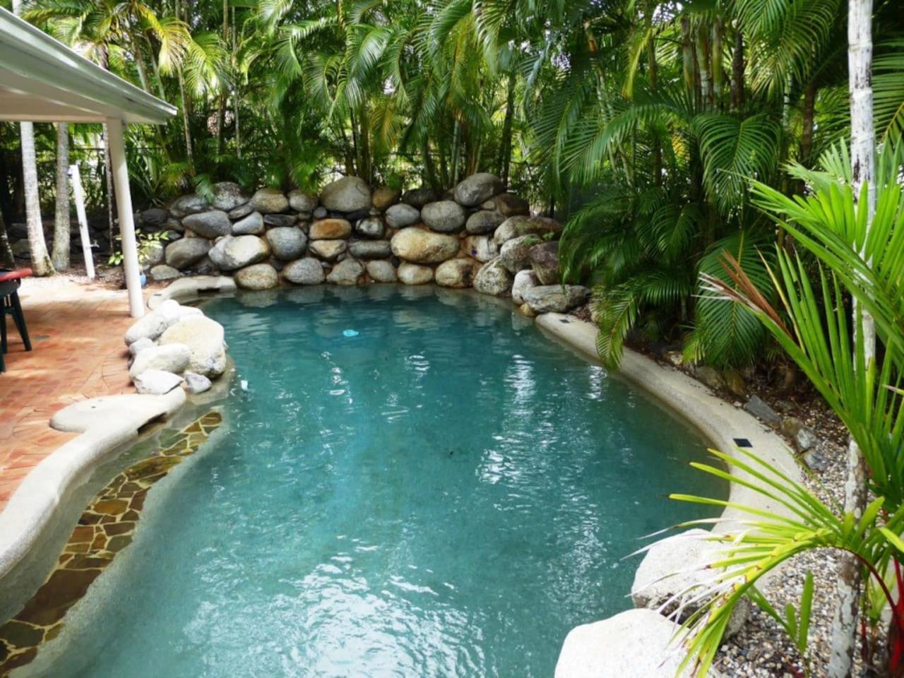 Apartment Paradise #201