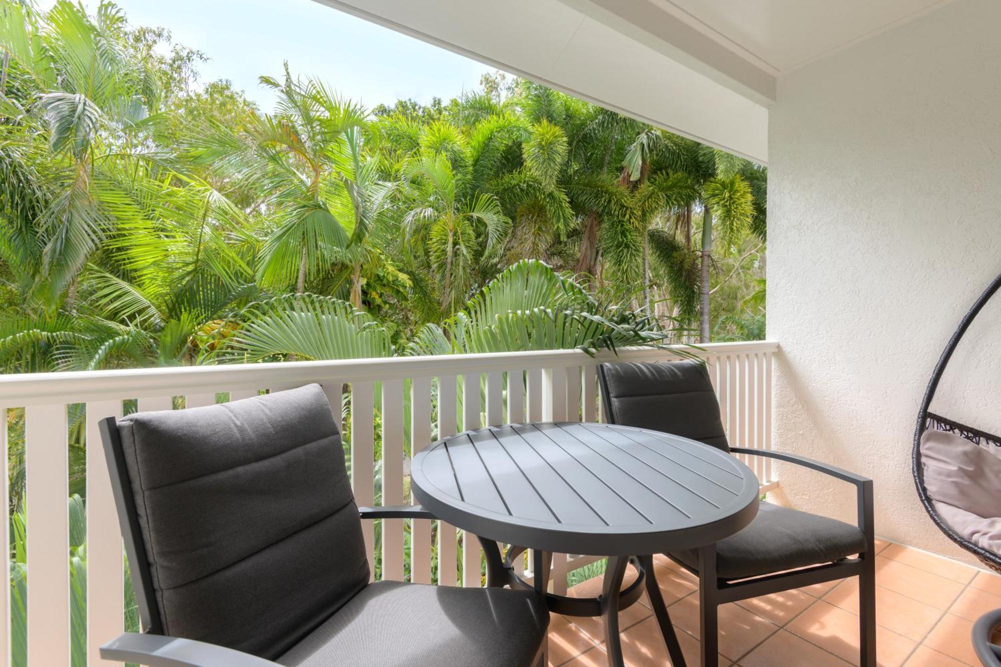 Palm Views At Coral