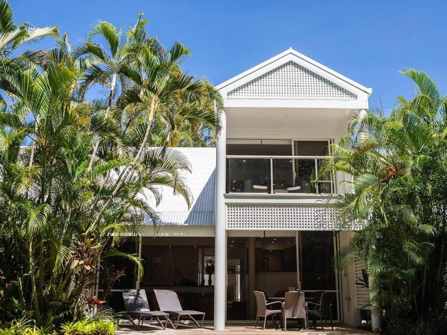 Mirage Villa#431- Absolute Beachfront Villa Port Douglas