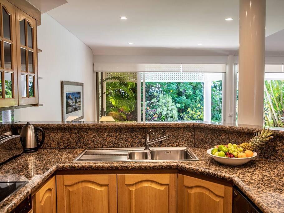 Mirage Villa#431- Absolute Beachfront Port Douglas
