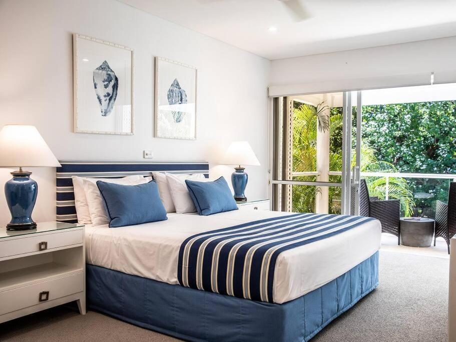 Mirage Villa#431- Absolute Beachfront