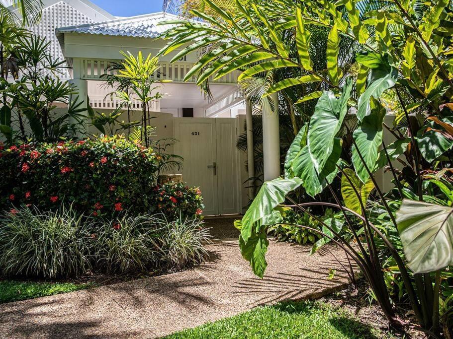 Mirage Villa#431- Absolute Beachfront Port Douglas