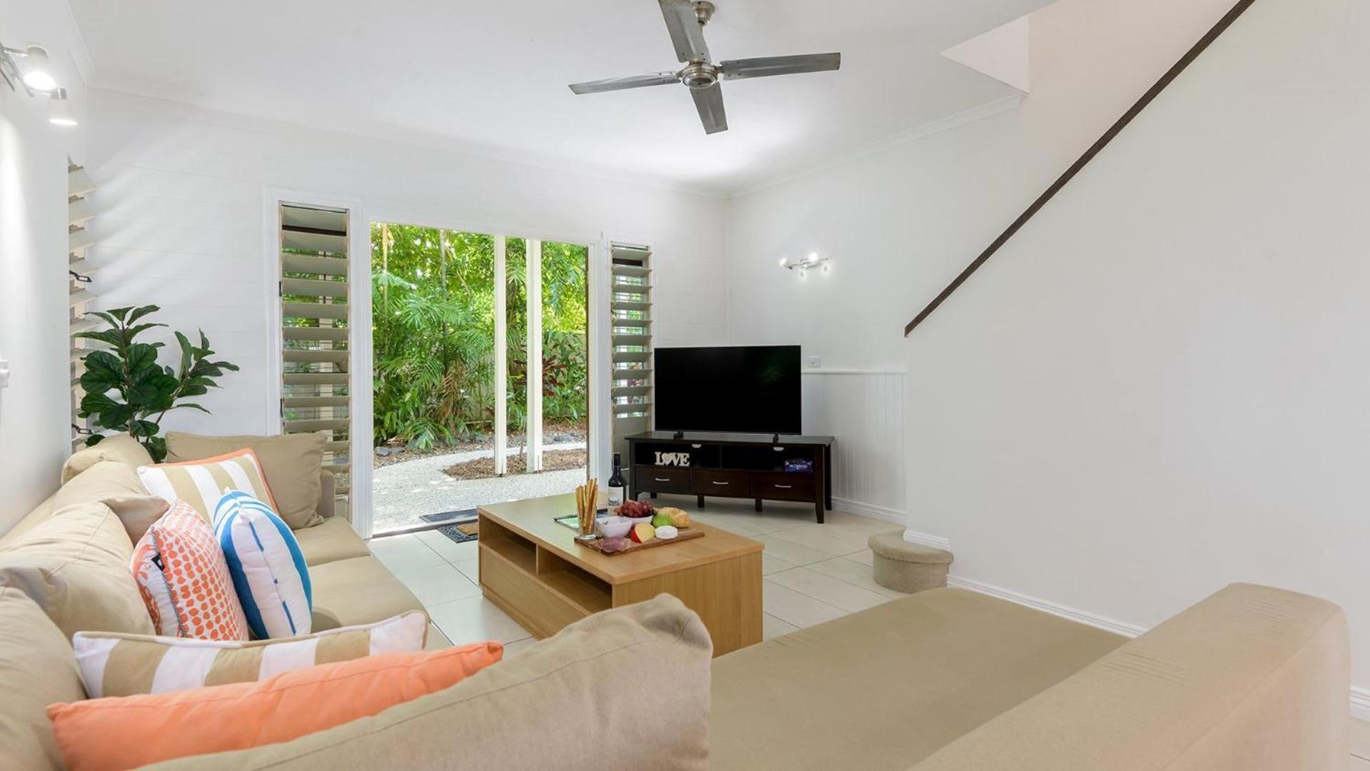 Craven At Full Moon Terraces - Tropical Queenslander Townhouse *