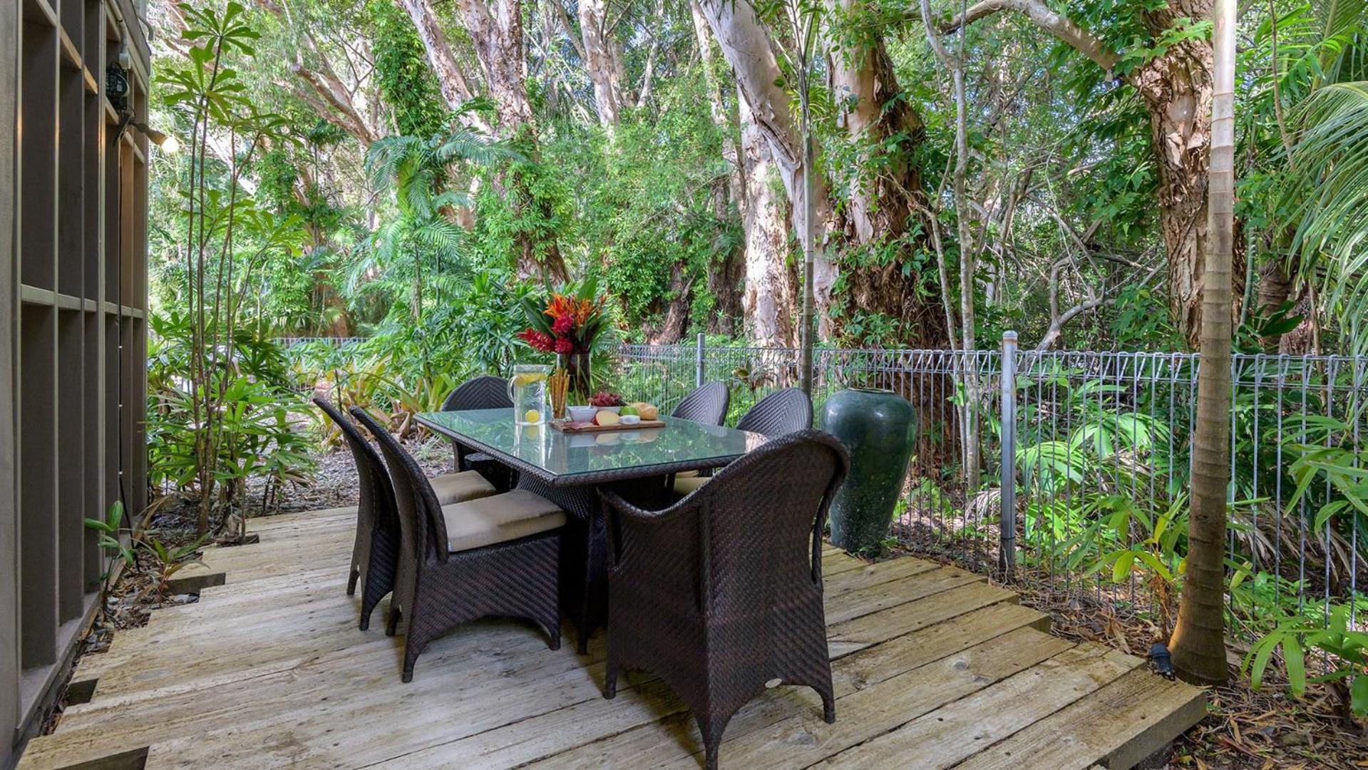 Holiday home Craven At Full Moon Terraces - Tropical Queenslander Townhouse Port Douglas