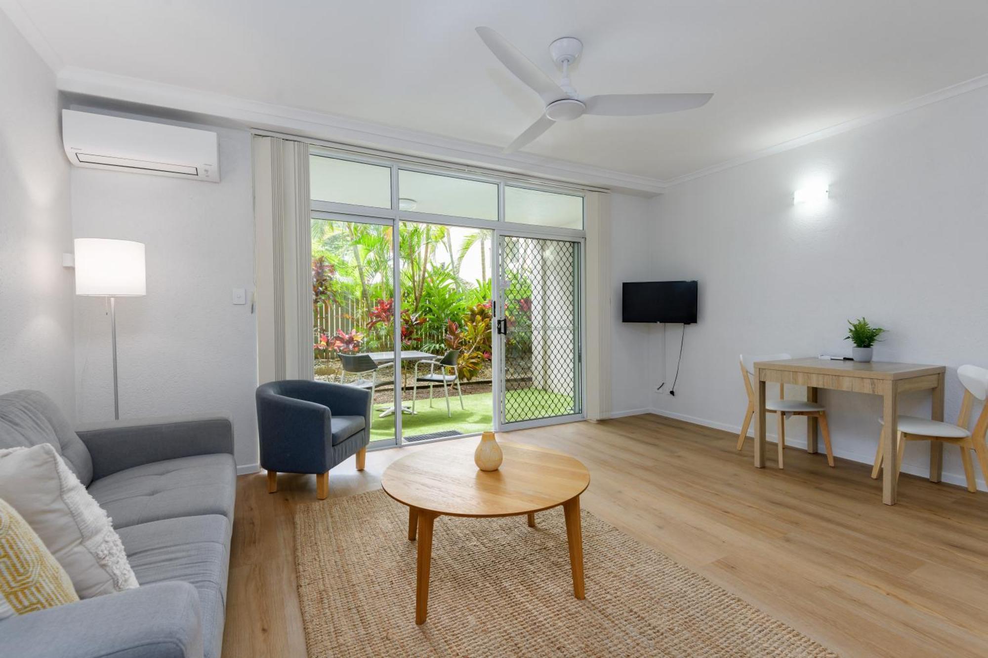 4 At Palm Apartment