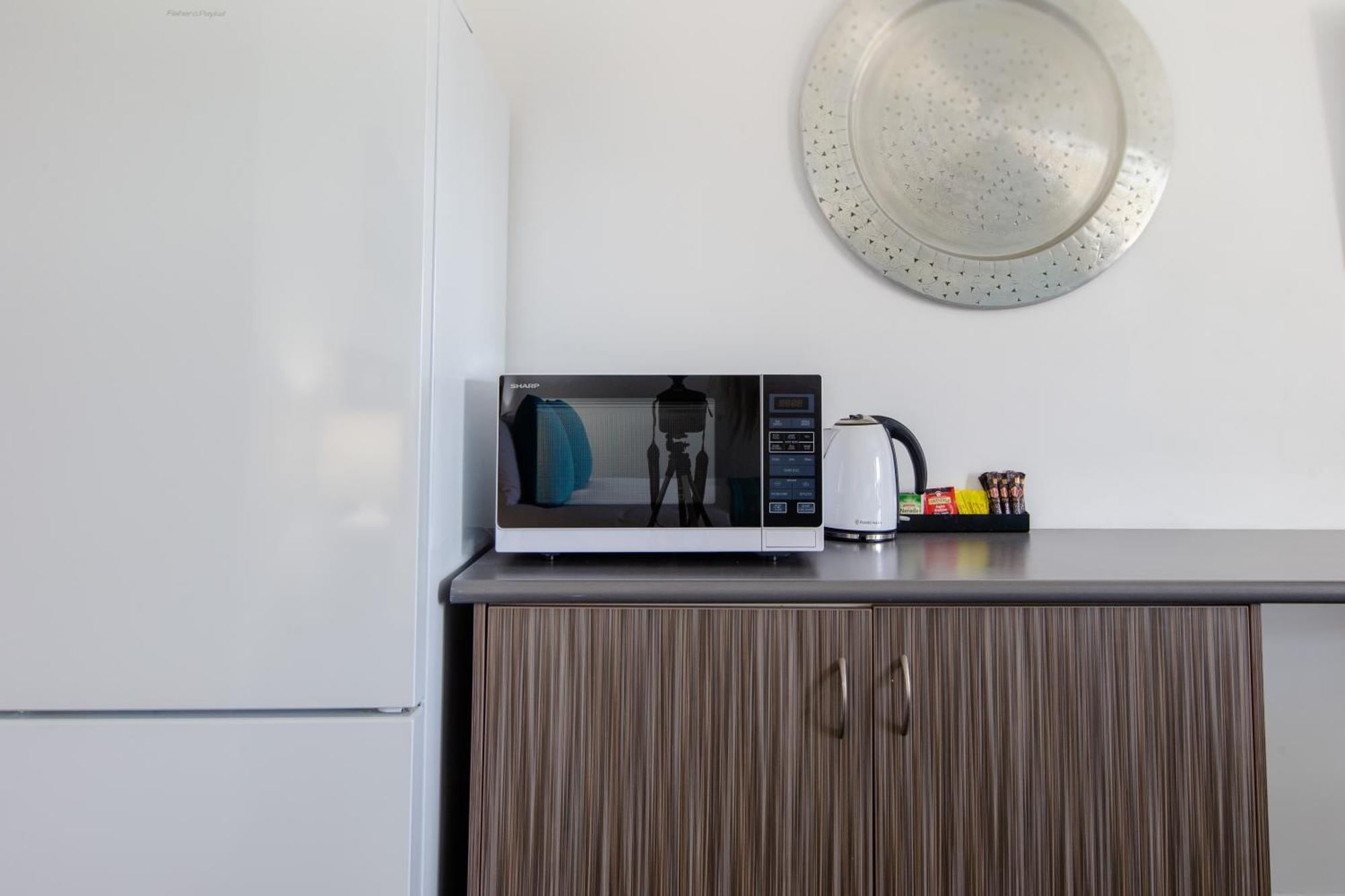 Sonia's At Ramada Free Wifi * Port Douglas
