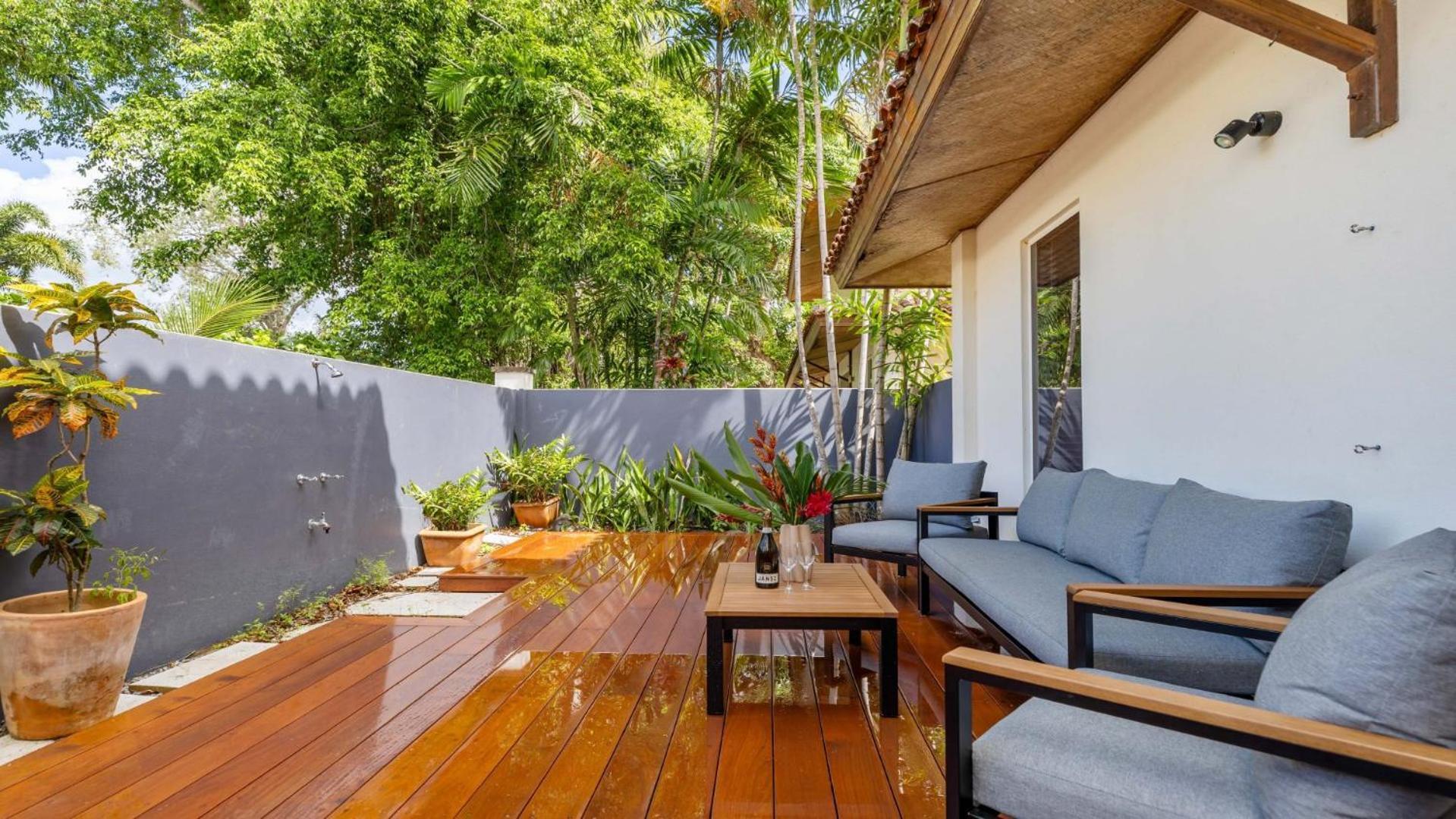 6 Surya * Port Douglas