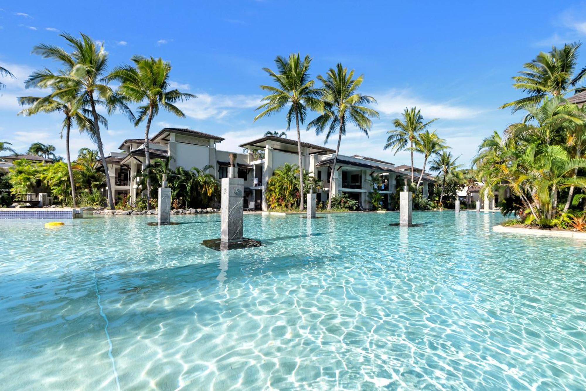 Swim-out Tropical Haven At Temple Port Douglas