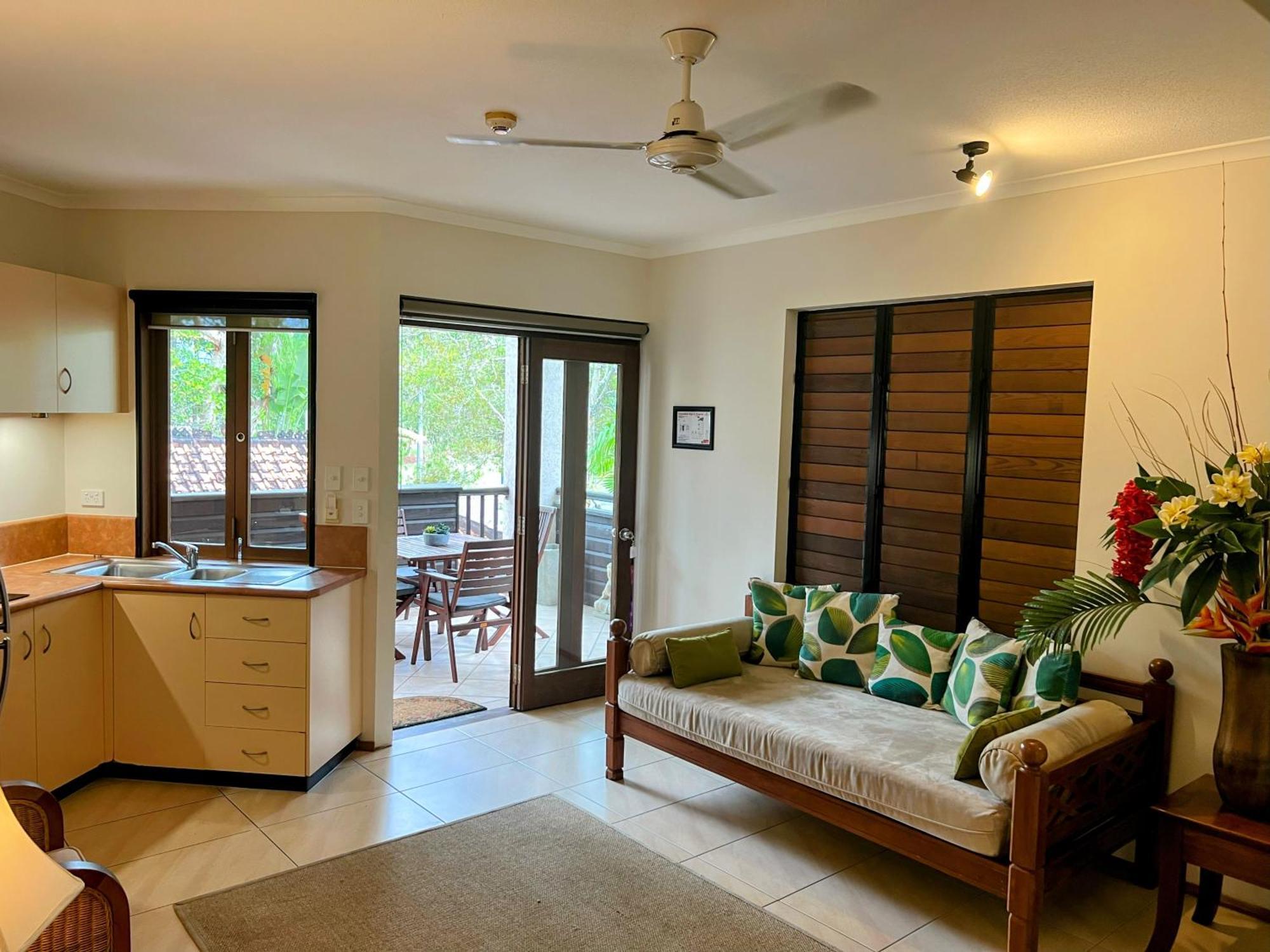 Hibiscus & - Official Onsite Reception & Check In 4*