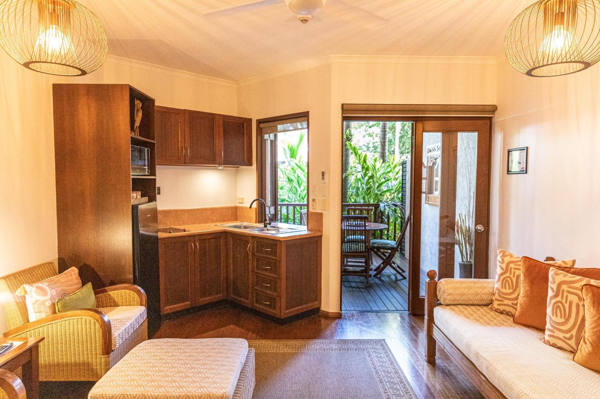 Resort Hibiscus & - Official Onsite Reception & Check In 4*