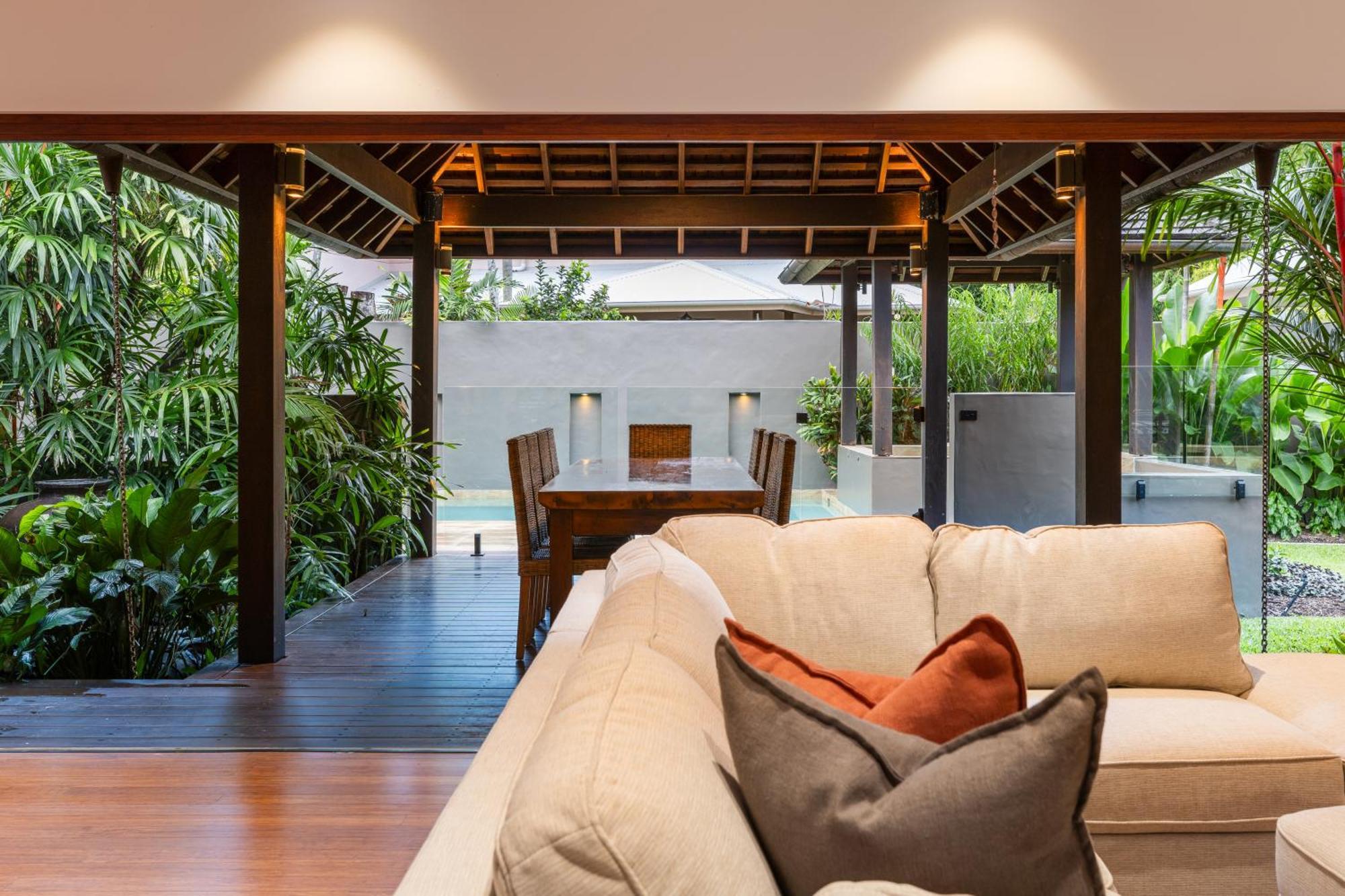 Holiday home The Bali House - Beachfront Mirage Port Douglas