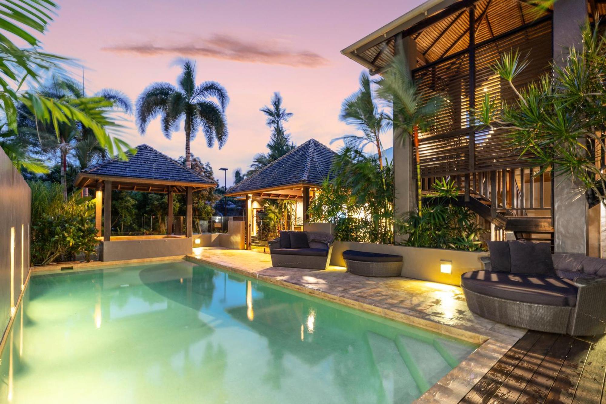 Holiday home The Bali House - Beachfront Mirage