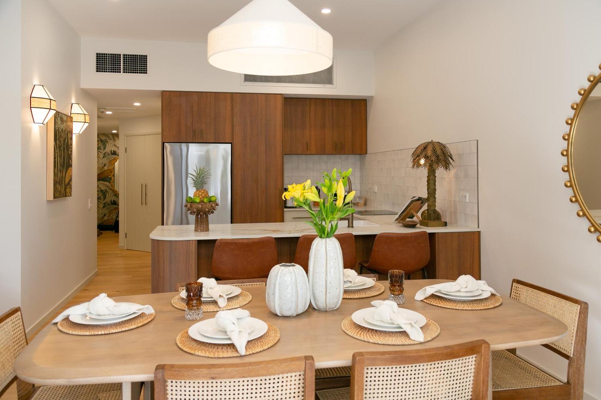 Monsoon Luxury * Port Douglas