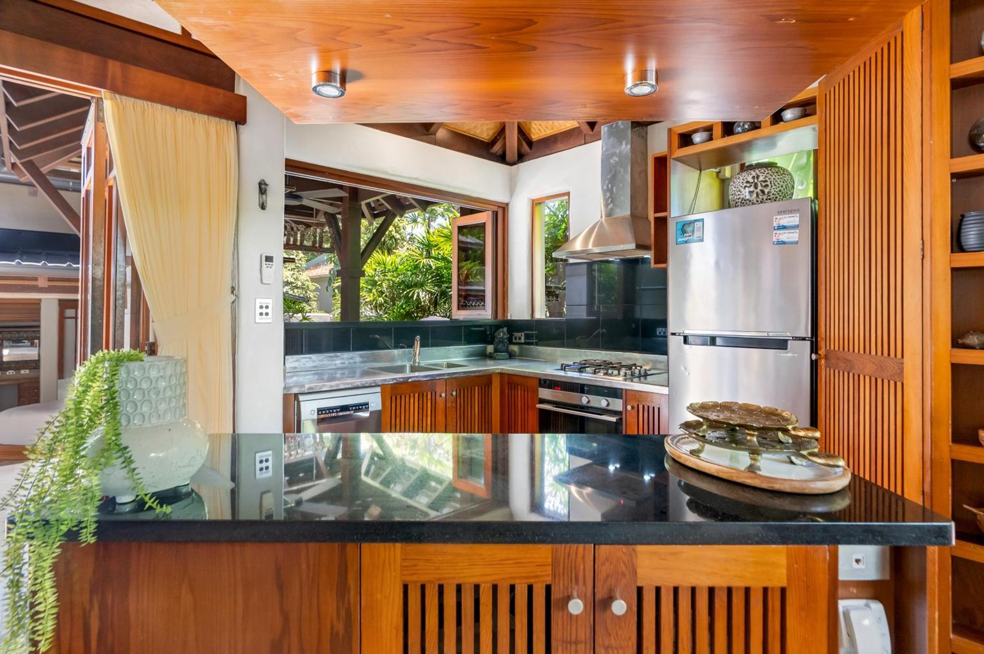 Paradiso Pavilion - An Intimate Bali-Style Haven *