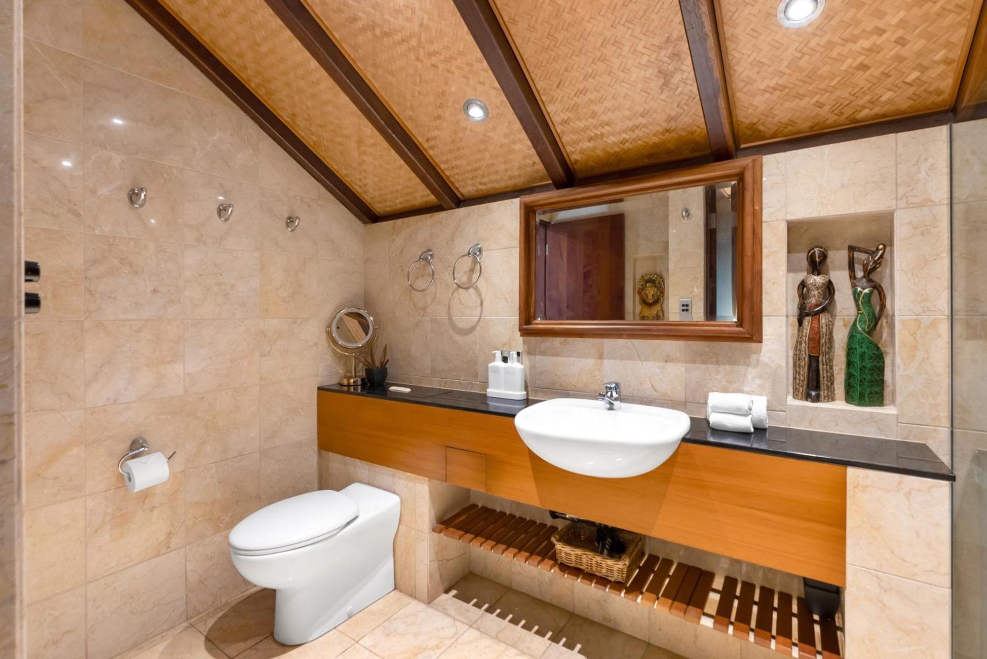 Paradiso Pavilion - An Intimate Bali-Style Haven Villa *