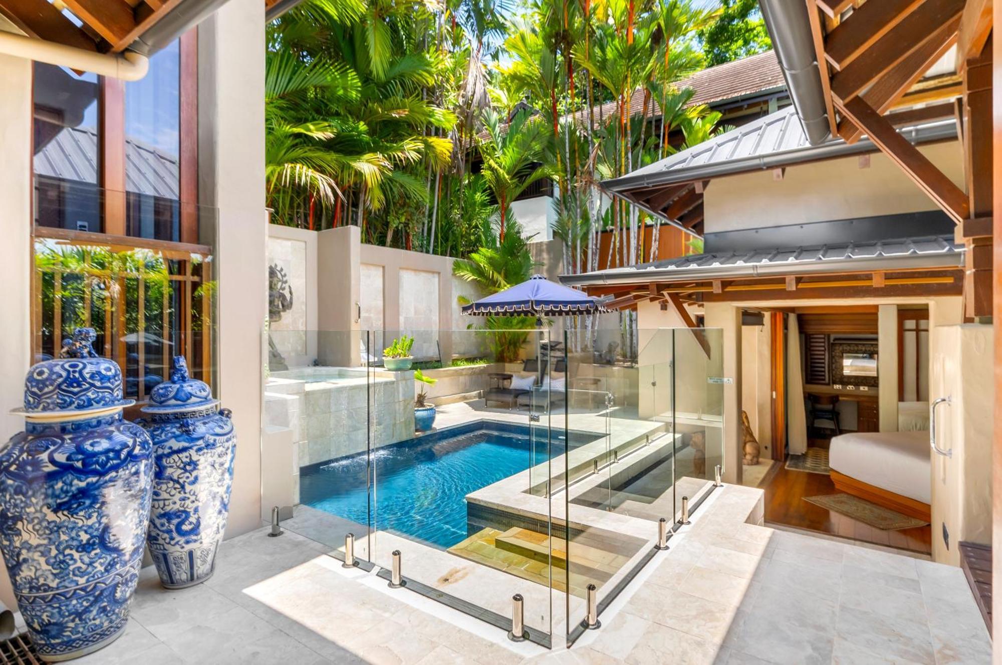 Paradiso Pavilion - An Intimate Bali-Style Haven Villa Port Douglas