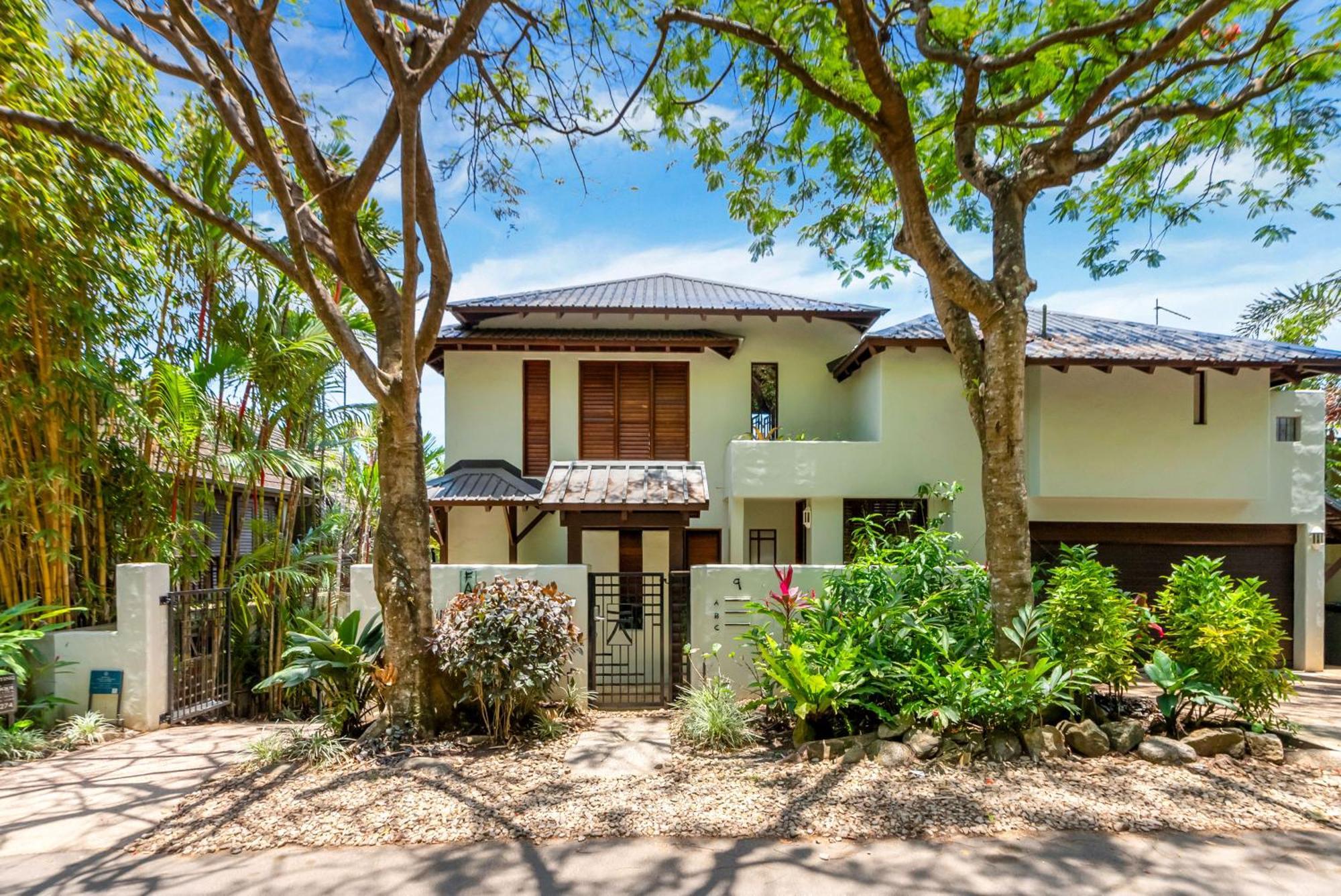 Paradiso Pavilion - An Intimate Bali-Style Haven * Port Douglas