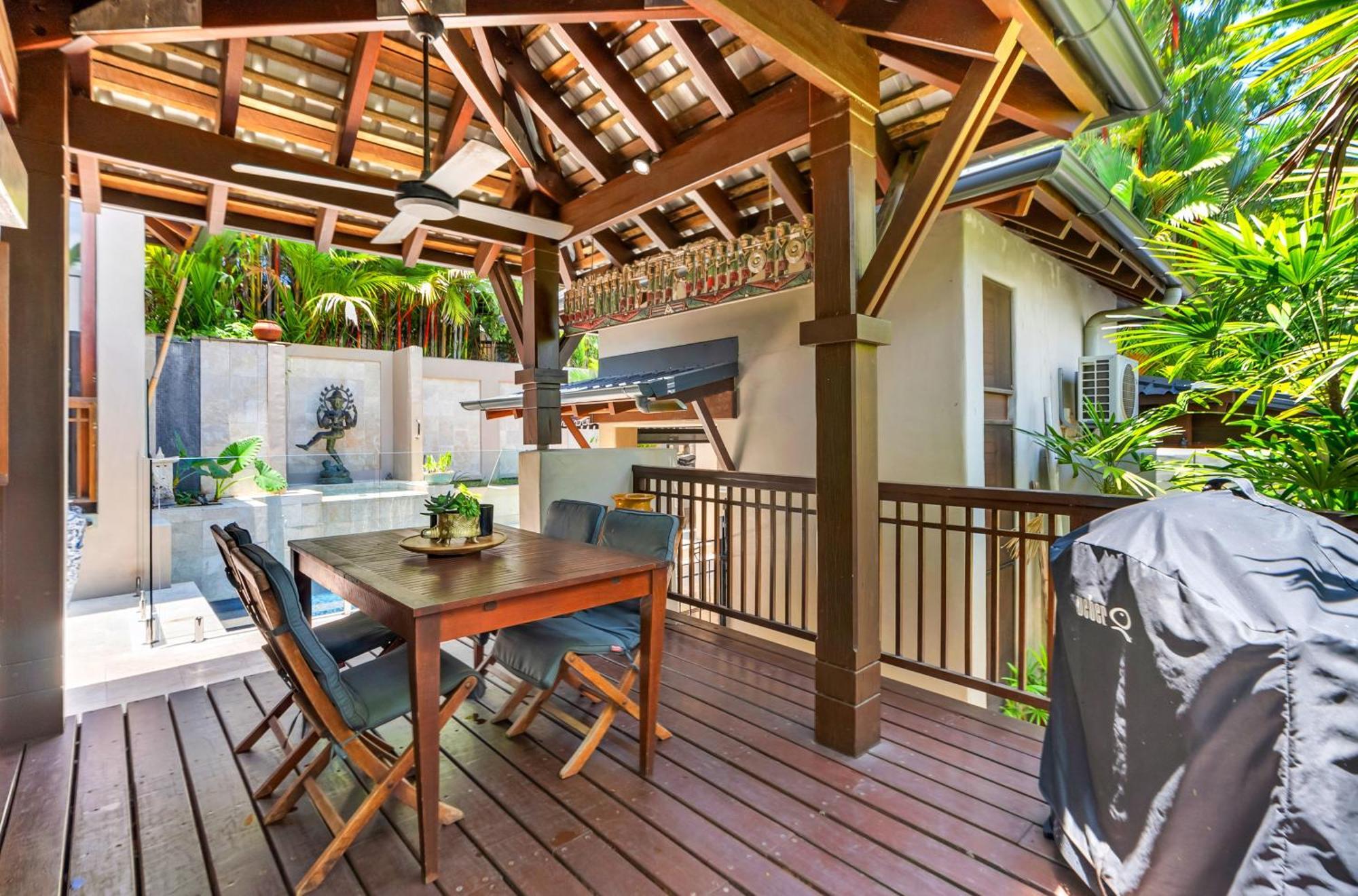 Villa Paradiso Pavilion - An Intimate Bali-Style Haven