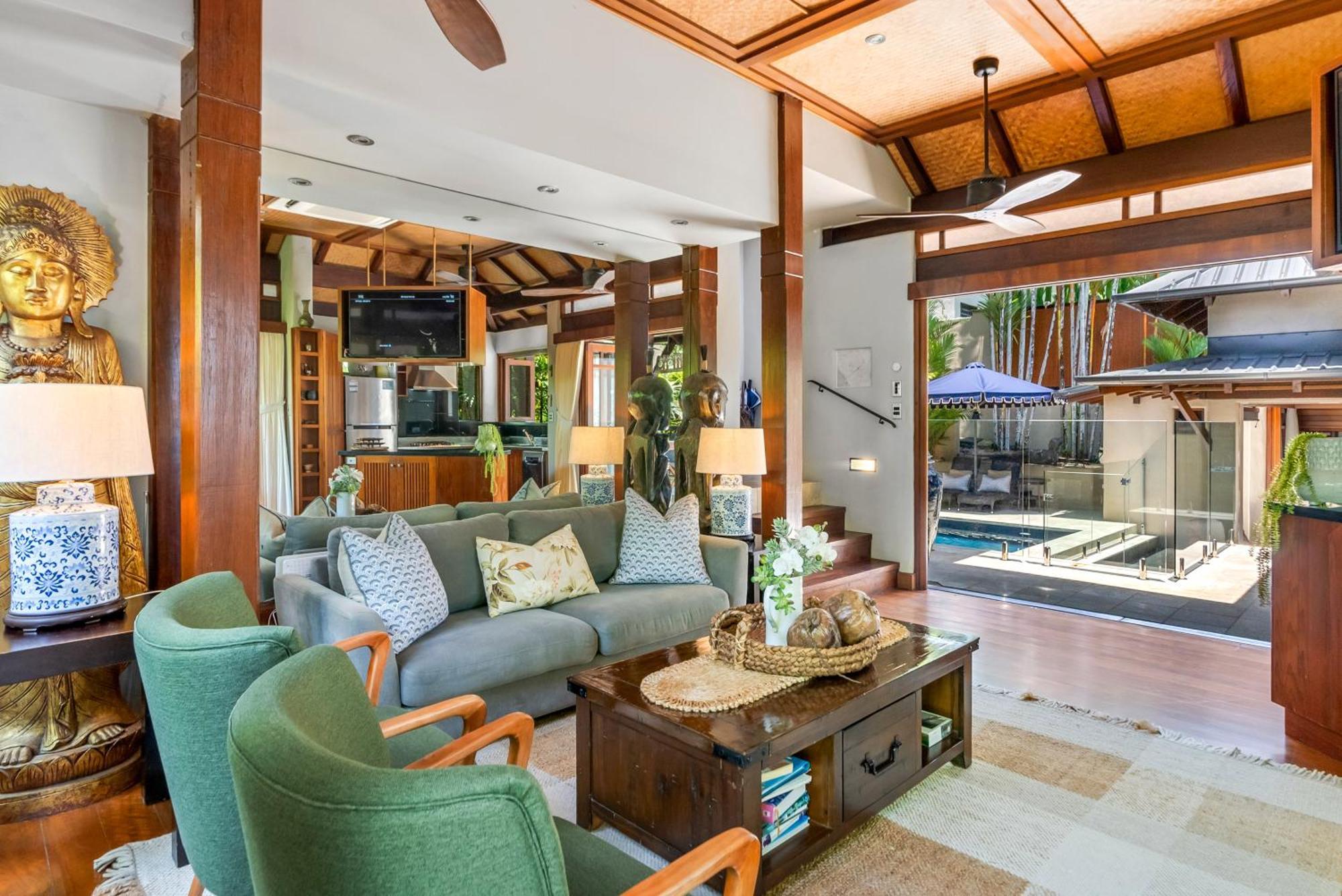 Paradiso Pavilion - An Intimate Bali-Style Haven Villa Port Douglas