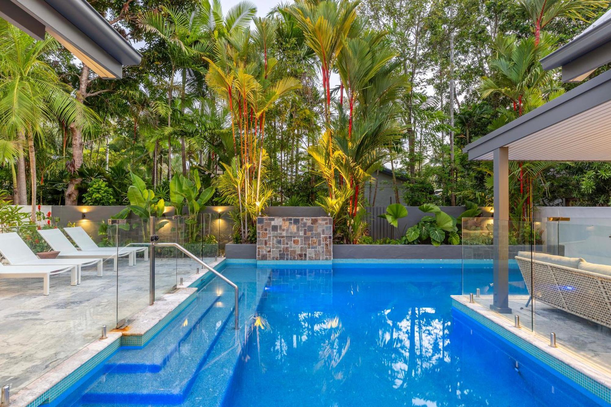 Sea Pavilion - Luxury Sleeps 12 Guests