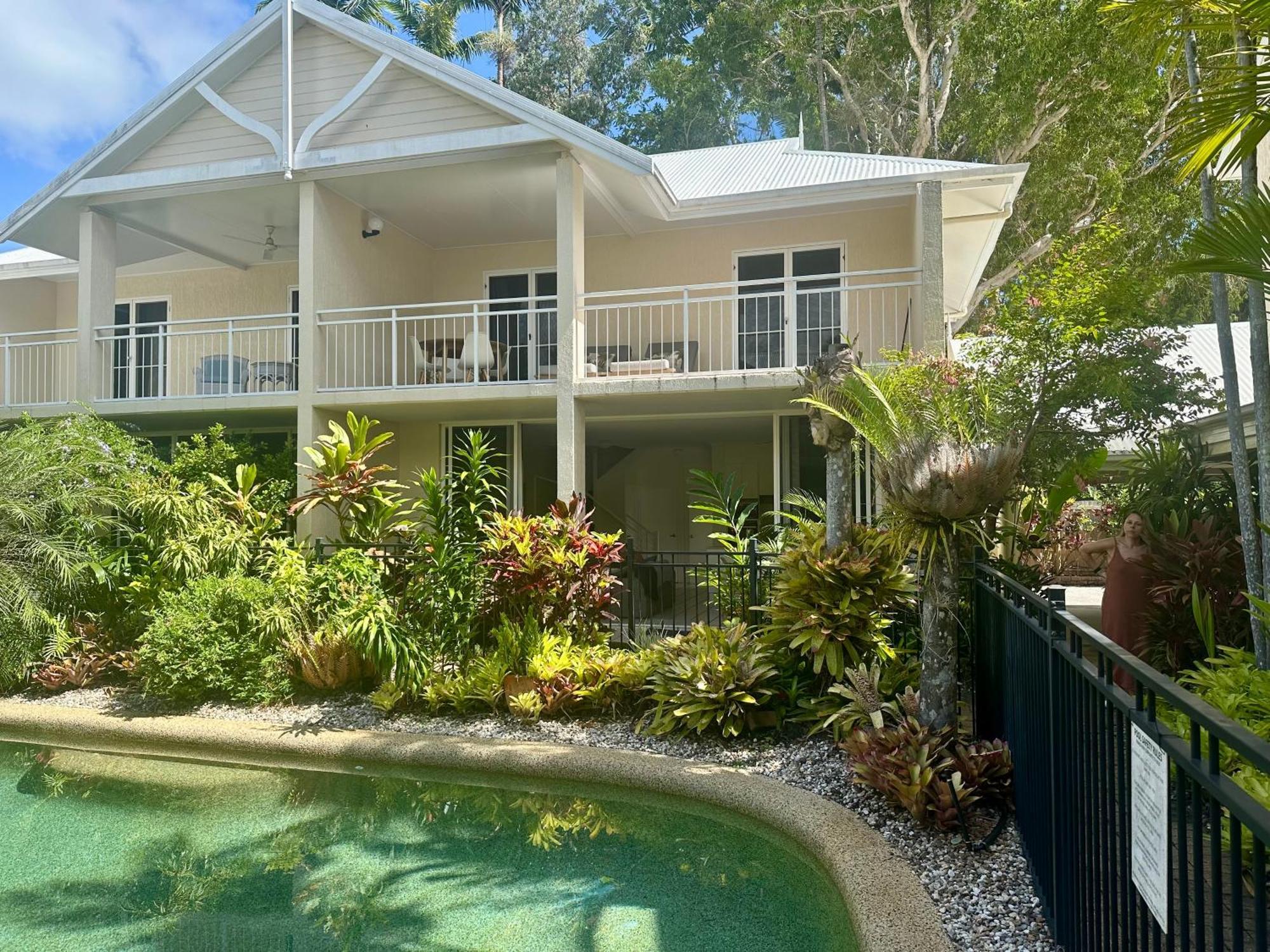 3 Yaringa * Port Douglas