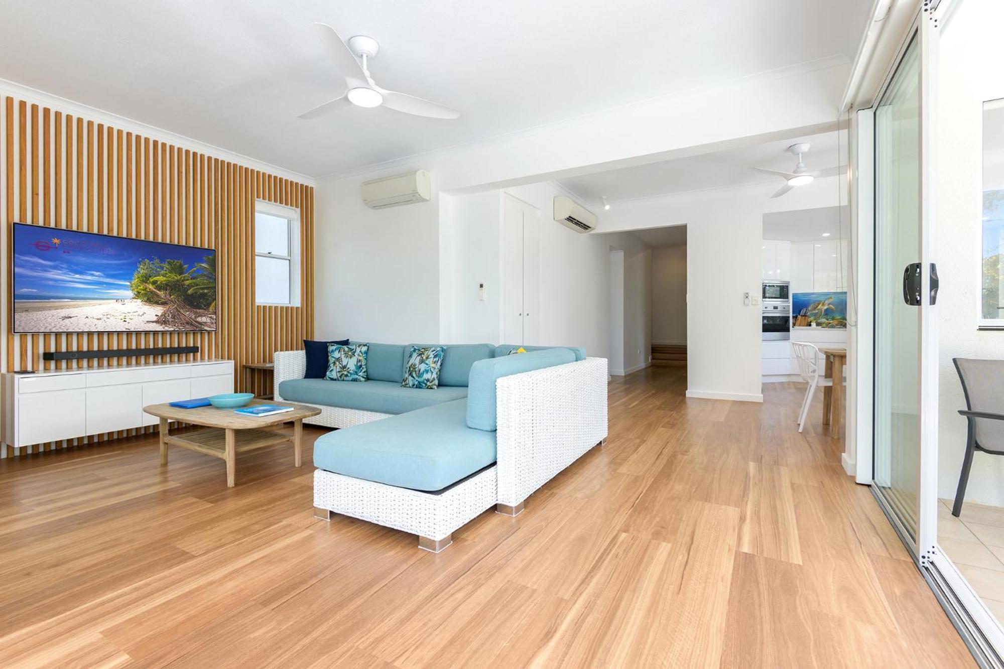 Beaches - Official Onsite Reception & Check In 4* Port Douglas