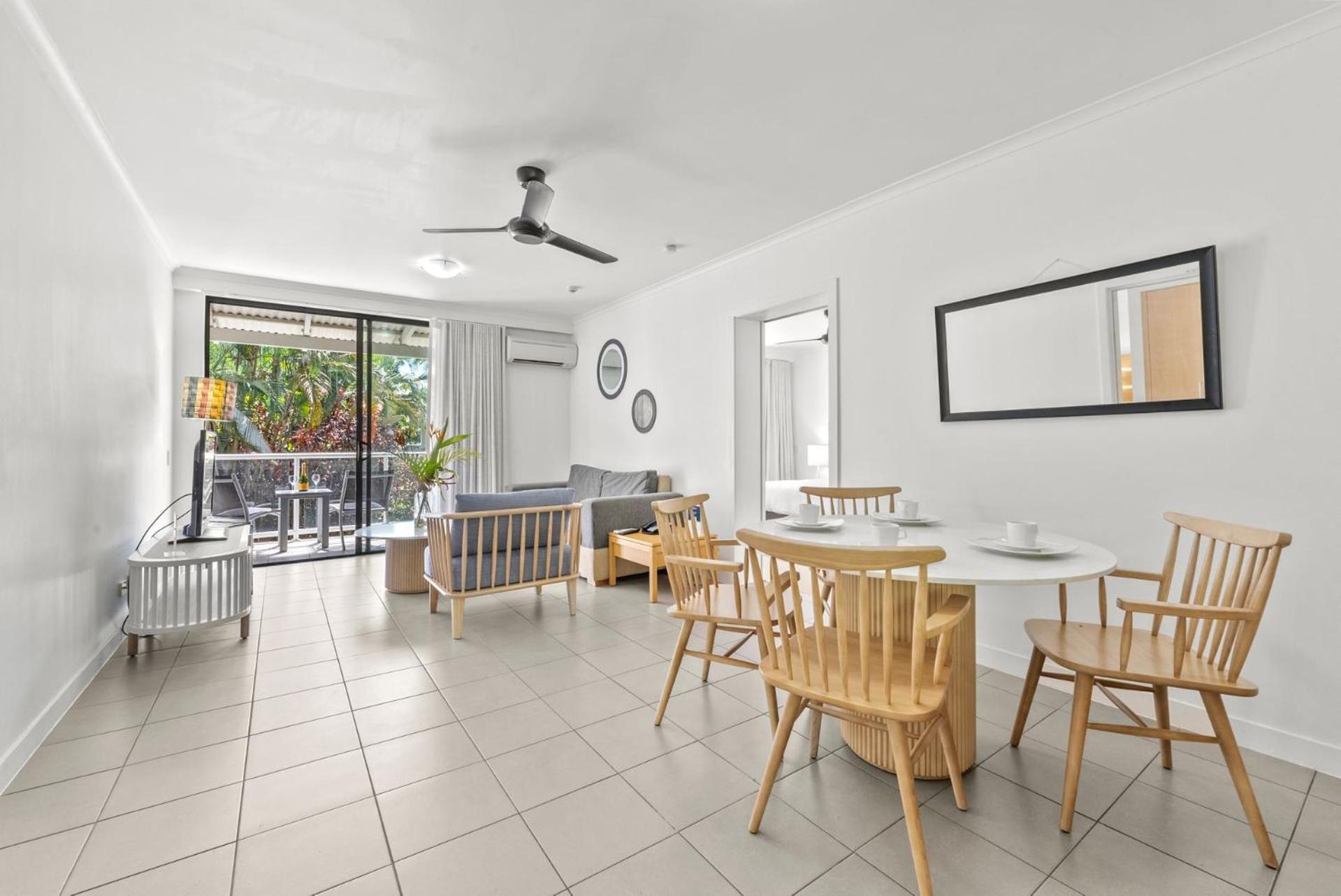 1104 Oaks - King Apartment Port Douglas