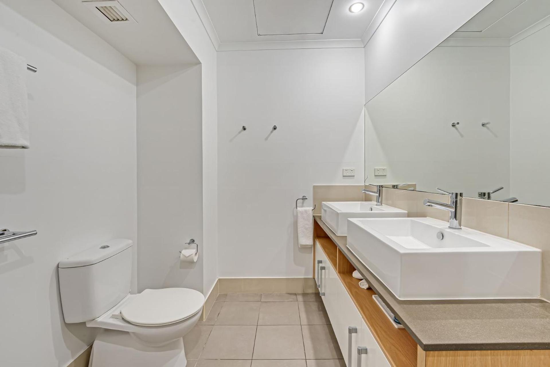 1104 Oaks - King * Port Douglas