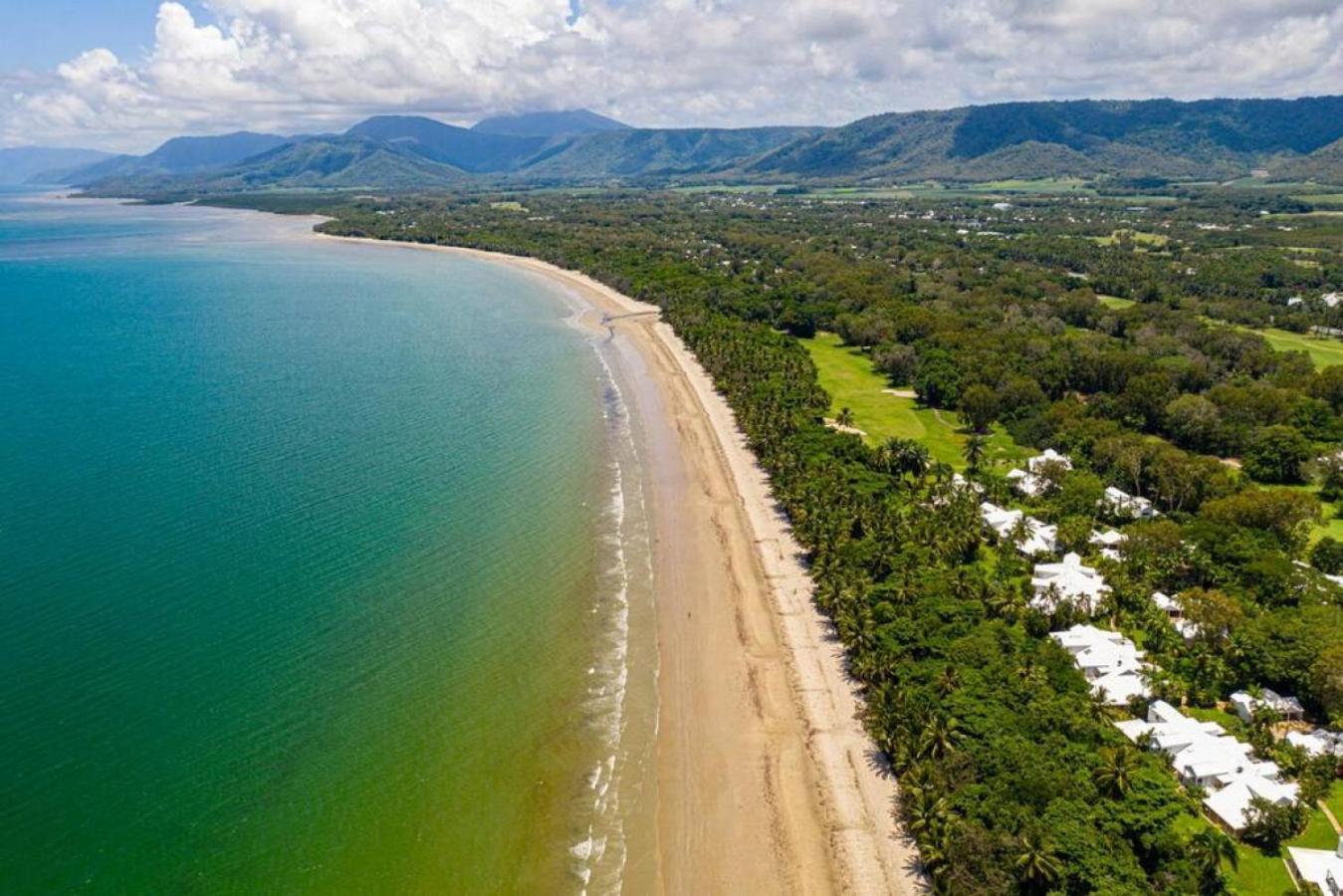 437 Coral Shore * Port Douglas