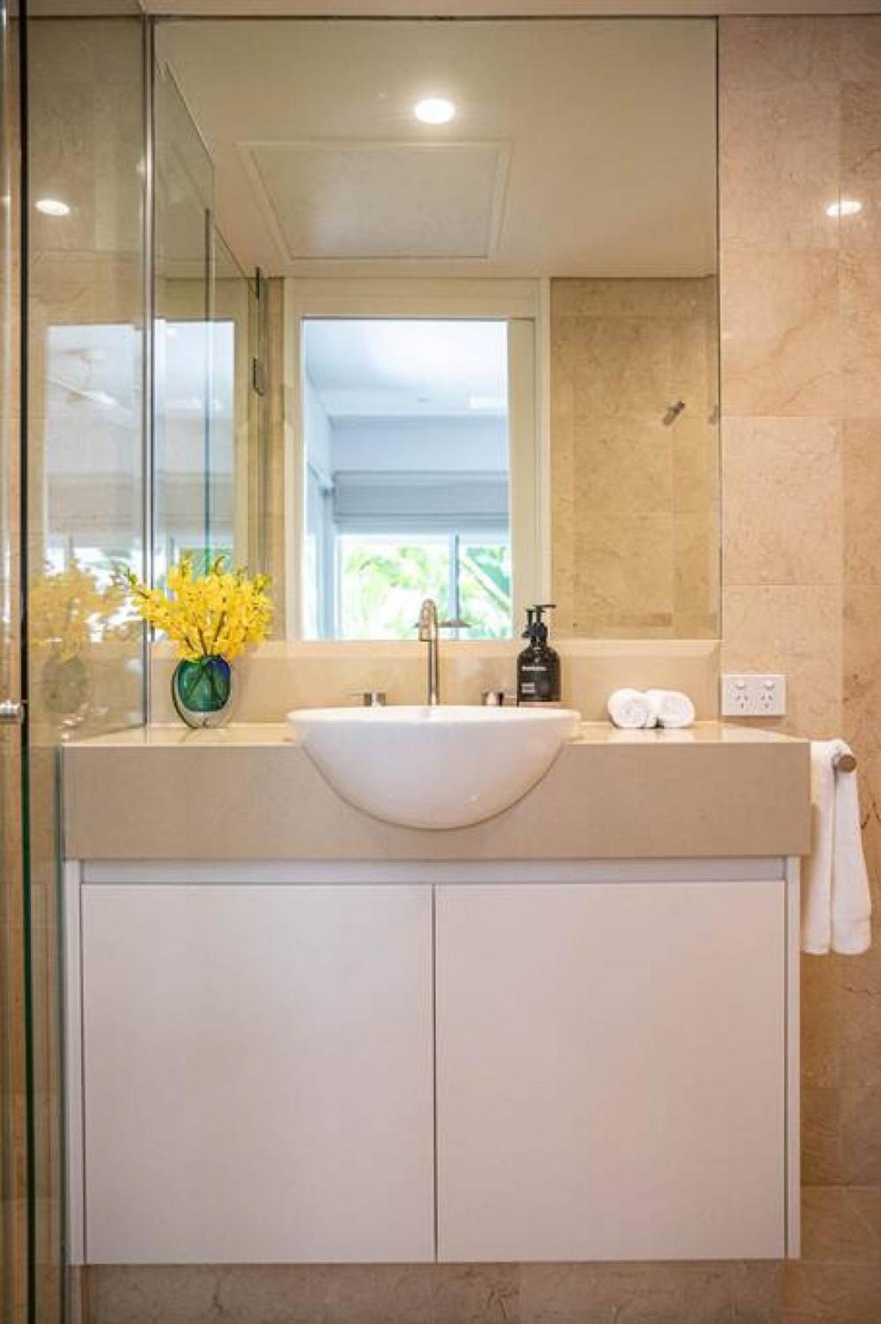 437 Coral Shore * Port Douglas