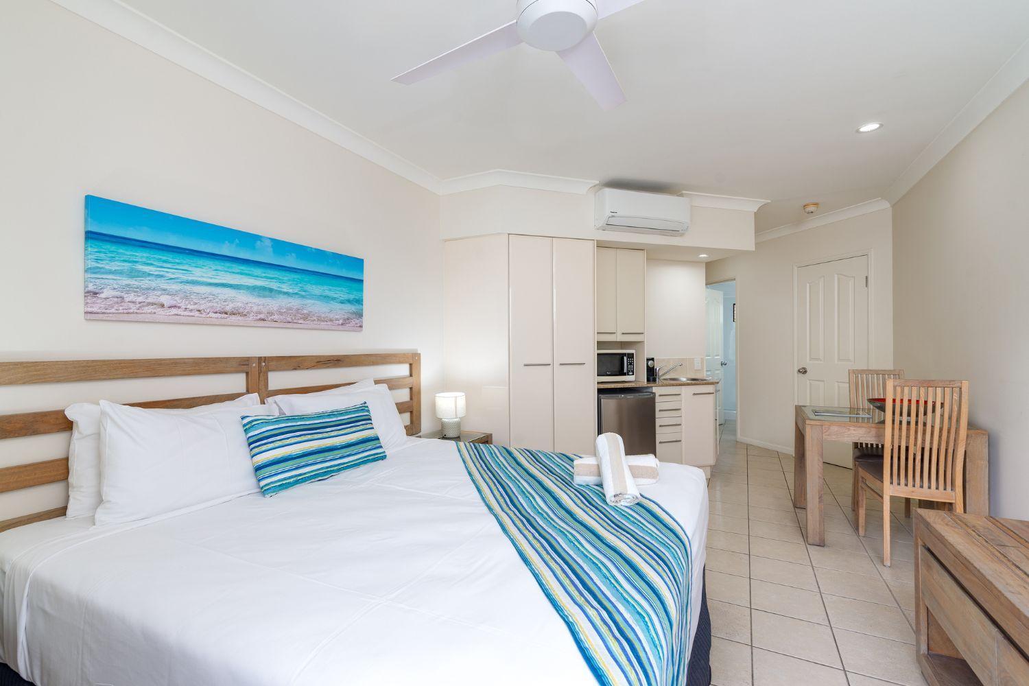 Aparthotel Meridian At - Adults Only 4*